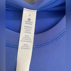 Lululemon LS run top w/back vent- size 2